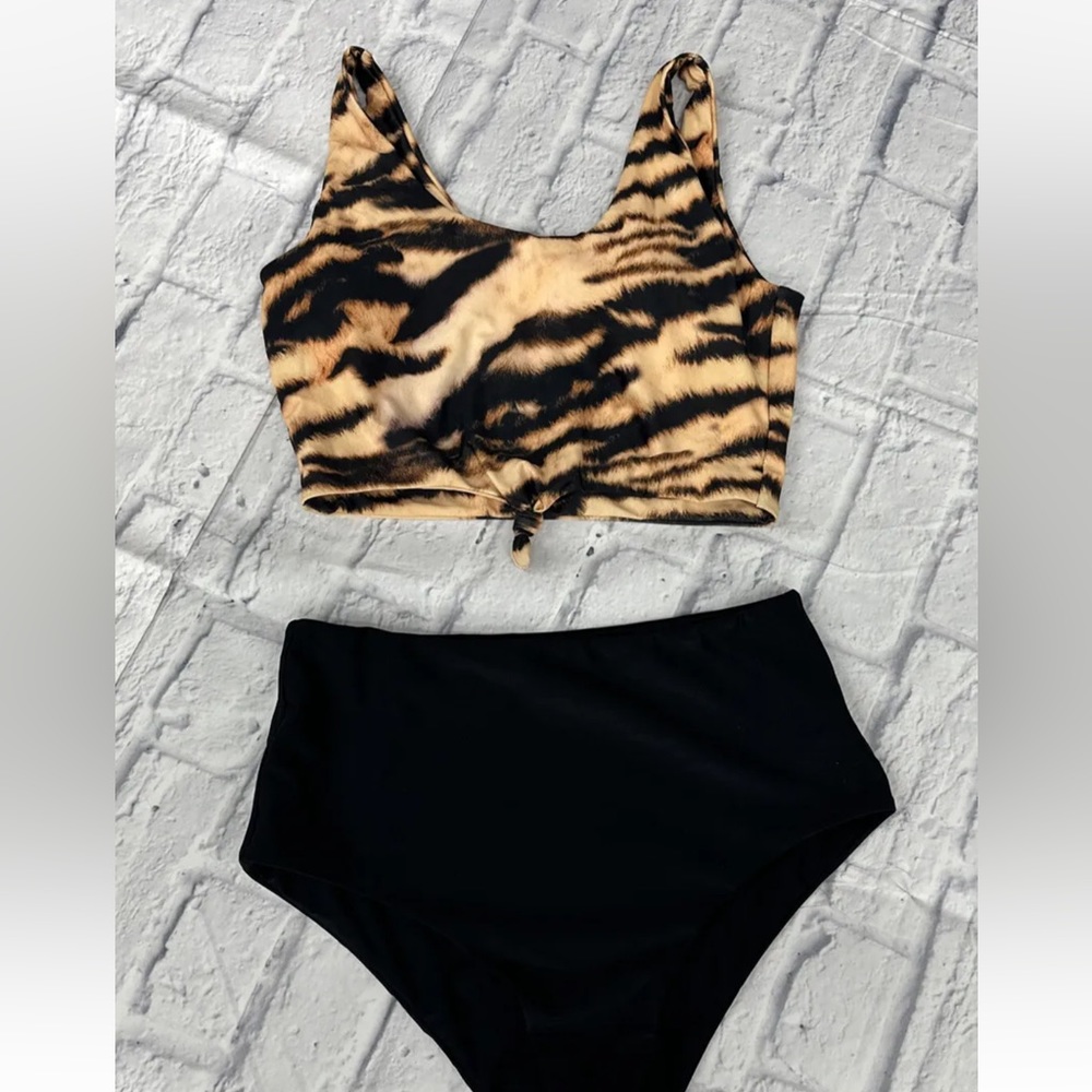 ZAFUL WOMEN'S 2 PC TANKINI LEOPARD TOP & BIKINI BOTTM Large